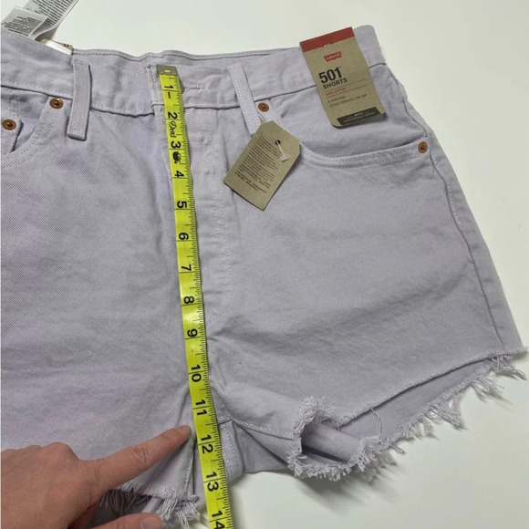 NEW Levi’s 501 High Rise Shorts Raw Hem Size 32 - Picture 6 of 11